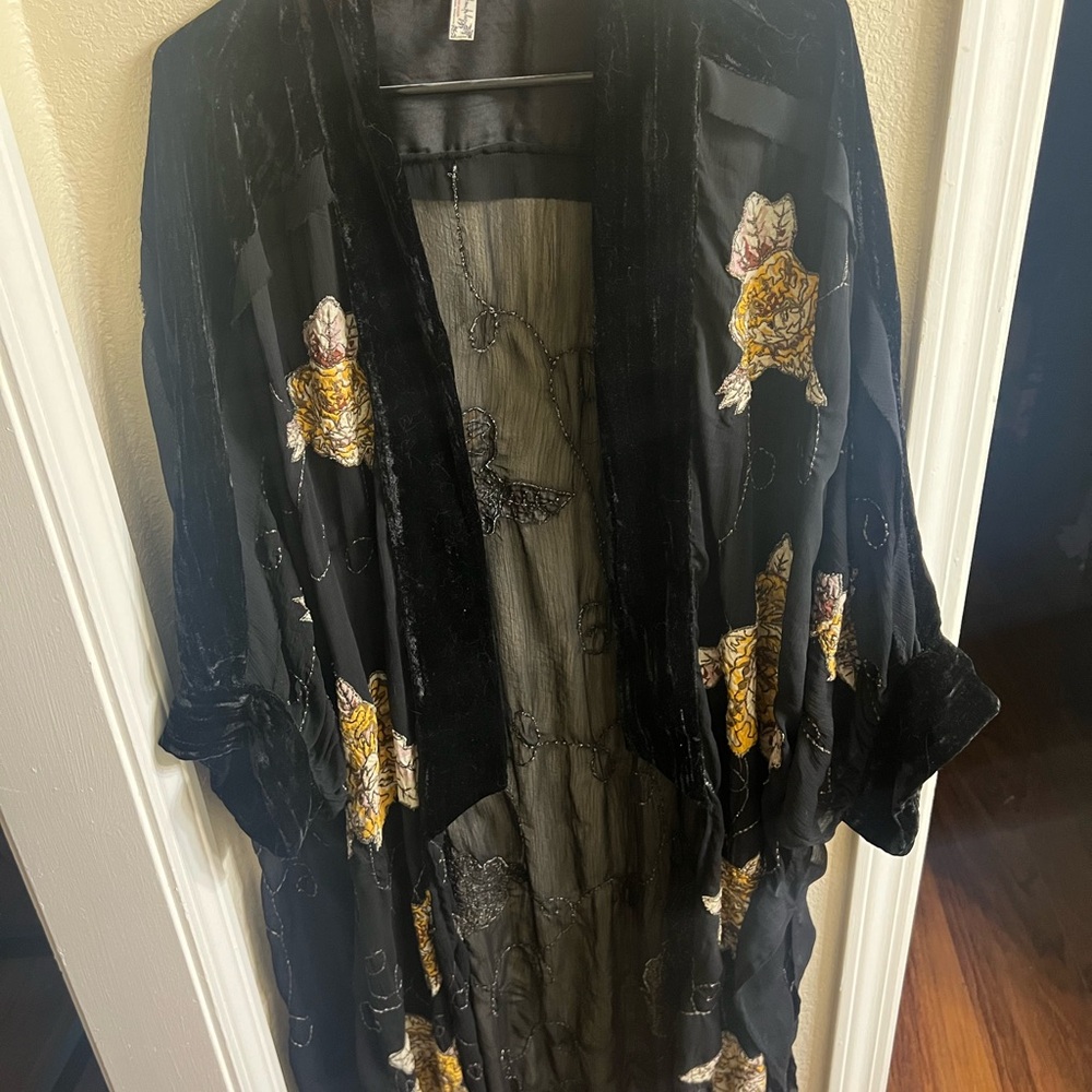 Free People Black Textured Kimono